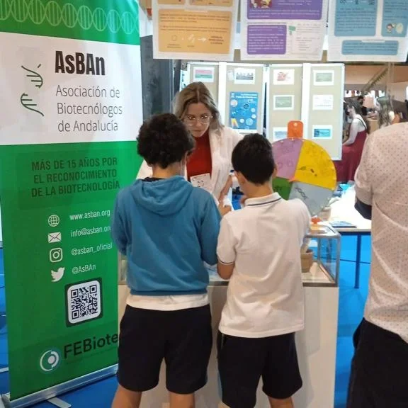 AsBAn en la Feria de la Ciencia de Sevilla